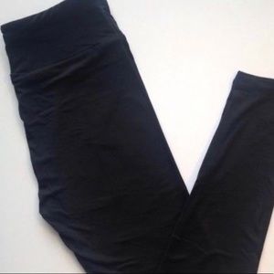 Lularoe Black OS leggings